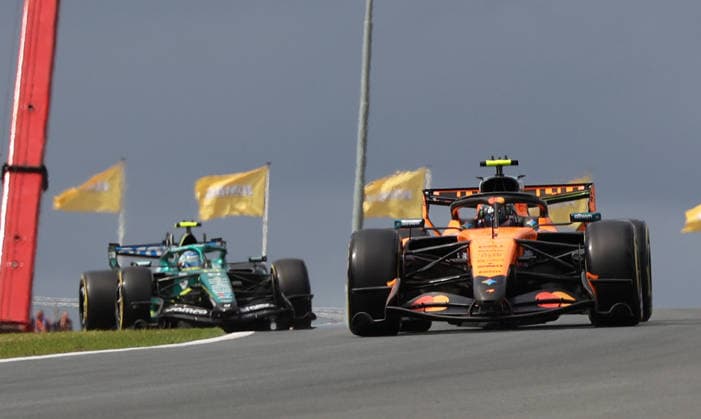 21.08.2026, Circuit Park Zandvoort, Zandvoort, FORMULA 1 HEINEKEN DUTCH GRAND PRIX 2026, Lando Norris (GBR), McLaren Mastercard F1 Team, Fernando Alonso (ESP), Aston Martin Aramco Formula One Team (Photo by Alessandro Martellotta Hasan Bratic DeFodi Images) - *** August 21, 2026, Circuit Park Zandvoort, Zandvoort, 2026 FORMULA 1 HEINEKEN DUTCH GRAND PRIX, Lando Norris (GBR), McLaren Mastercard F1 Team, Fernando Alonso (ESP), Aston Martin Aramco Formula One Team. Photo by Alessandro Martellotta, Hasan Bratic, DeFodi Images