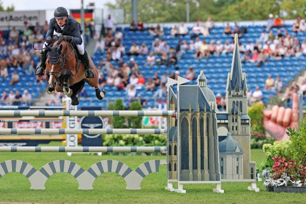 2. Platz, Max Paschertz (GER) auf Pferd Foodfox Cathilde, Internationaler Wettbewerb für Junge Reiter im Rahmen der WM, Aachener Dom Hindernis, Stawag-Preis, STAWAG-Prize, Jumping Competition (Penalties Time) for Young Riders , AACHEN - FEI World Championships 2026, Weltfest des Pferdesports, Reitsport Weltmeisterschaft 2026, Aachen 2026, Welcome Home 2026, Aachener Soers, 11. bis 23. August 2026, Reitsport, 21.08.2026, Aachen Aachener Soers Deutschland *** 2nd place, Max Paschertz (GER) on Foodfox Cathilde, International Competition for Young Riders as part of the World Championships, Aachen Cathedral Jumping Competition, STAWAG Prize, Jumping Competition (Penalties Time) for Young Riders, AACHEN FEI World Championships 2026, World Festival of Equestrian Sports, 2026 World Equestrian Games, Aachen 2026, Welcome Home 2026, Aachen Soers, August 11–23, 2026, Equestrian Sports, August 21, 2026, Aachen, Aachener Soers, Germany