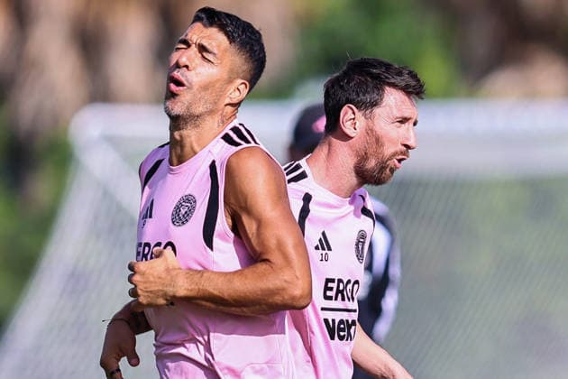 FORT LAUDERDALE, FL - AUGUST 21: Luis Suarez (9) and Lionel Messi (10) of Inter Miami CF are seen during an Inter Miami Training Session at Florida Blue Training Center on August 21, 2026 in Fort Lauderdale, Florida. SOCCER: AUG 21 Inter Miami CF Training EDITORIAL USE ONLY Icon2608210000005