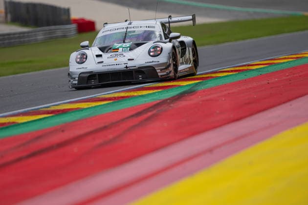 Proton Competition 4 Hours of Spa Francorchamps ELMS Proton Competition Porsche 911 GT3 R LMGT3 75 gefahren von Matt Kurzejewski, Thomas Sargent und Richard Lutz 4 Hours of Spa Francorchamps Lauf der European Le Mans Series in Spa (Belgien, Lüttich) *** Proton Competition 4 Hours of Spa Francorchamps ELMS Proton Competition Porsche 911 GT3 R LMGT3 75 driven by Matt Kurzejewski, Thomas Sargent, and Richard Lutz 4 Hours of Spa Francorchamps race of the European Le Mans Series in Spa, Belgium, Liège
