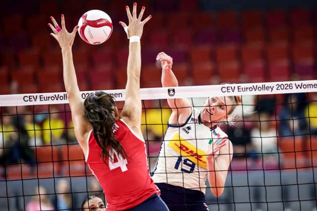 GOTHENBURG, SWEDEN 20260821 Italy s Sarah Luisa Fahr (right) and Croatia s Bozana Butigan (4) in action during the women s EuroVolley 2026 European Championship, EM, Europameisterschaft pool D match between Croatia and Italy at Scandinavium arena in Gothenburg, Sweden, on Aug. 21, 2026. GÖTEBORG SWEDEN x9200x *** GOTHENBURG, SWEDEN Aug. 21, 2026: Italy’s Sarah Luisa Fahr (right) and Croatia’s Bozana Butigan (4) in action during the Women’s EuroVolley 2026 European Championship Pool D match between Croatia and Italy at the Scandinavium Arena in Gothenburg, Sweden, on Aug. 21, 2026 GOTHENBURG, SWEDEN x9200x  Copyright: xAdamxIhse TTx SWEDEN EUROVOLLEY CROATIA-ITALY