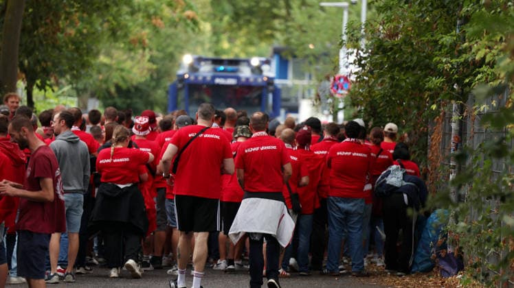 21.08.2026, xrekx, Fussball DFB Pokal 1.Runde, SV Waldhof Mannheim - 1.FC Kaiserslautern v.l. Polizei, FCK Fans ,Stimmung, Schals, Ultras, Zuschauer, Besucher, Choreo, Choreografie, atmosphere, scarves, spectators, visitors Waldhof Verrecke Shirts (DFL DFB REGULATIONS PROHIBIT ANY USE OF PHOTOGRAPHS as IMAGE SEQUENCES and or QUASI-VIDEO) Mannheim *** August 21, 2026, xrekx, Soccer DFB Cup 1st Round, SV Waldhof Mannheim vs. FC Kaiserslautern, police, FCK fans, atmosphere, scarves, ultras, spectators, visitors, choreography, choreography, atmosphere, scarves, spectators, visitors Waldhof Verrecke Shirts DFL DFB REGULATIONS PROHIBIT ANY USE OF PHOTOGRAPHS as IMAGE SEQUENCES and or QUASI-VIDEO Mannheim