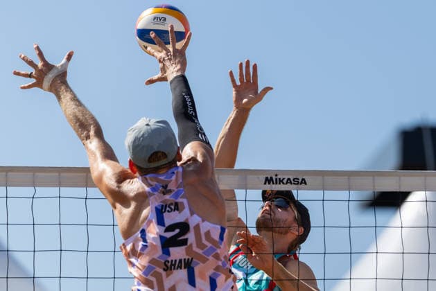 Sport Bilder des Tages August 21, 2026, Montreal, Quebec, Canada: ANDERS BERNTSEN MOL and CHRISTIAN SANDLIE SORUM from Norway in match against Miles Evans and James Shaw from USA at Beach Pro Tour at Parc Jean-Drapeau in Montreal, Quebec, Canada on 2026-08-21 Montreal Canada - ZUMAl189 20260821_zsp_l189_006 Copyright: xYannickxLegarex