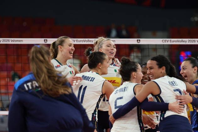 GÖTEBORG, SVERIGE 20260821 Italien jublar efter segern i fredagens match i grupp D mellan Kroatien och Italien under damernas volleyboll-EM i Scandinavium. GÖTEBORG SVERIGE x9200x *** GOTHENBURG, SWEDEN 20260821 Italy celebrates after its victory in Friday s Group D match between Croatia and Italy during the Women s European Volleyball Championship at Scandinavium in Gothenburg, Sweden x9200x  Copyright: xAdamxIhse TTx VOLLEYBOLL-EM 2026 KROATIEN - ITALIEN