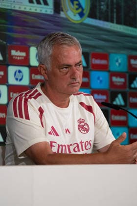 ESP: Jose Mourinho coach Real Madrid attends to a press conference, PK, Pressekonferenz Jose Mourinho, head coach of Real Madrid, attends his press conference, PK, Pressekonferenz during the training day of Real Madrid ahead the Spanish League, LaLiga EA Sports, football match against RC Espanyol de Barcelona at Ciudad Deportiva Real Madrid in Valdebebas, Madrid, on August 21, 2026, Spain Madrid Spain *** ESP Jose Mourinho, coach of Real Madrid, attends a press conference. Jose Mourinho, head coach of Real Madrid, attends his press conference (PK, Pressekonferenz) during Real Madrid s training session ahead of the Spanish League, LaLiga EA Sports, soccer match against RC Espanyol de Barcelona at Real Madrid’s Ciudad Deportiva in Valdebebas, Madrid, on August 21, 2026, Spain Madrid Spain Copyright: xAgenciaxLOFx