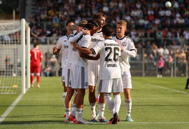21.08.2026, Fussball DFB-Pokal, 1. Runde, SC St. Tönis - Eintracht Frankfurt, v.l., Torjubel zum 0:1 durch Jonathan Burkardt (Eintracht Frankfurt), Goal celebration, celebrate the goal DFL DFB REGULATIONS PROHIBIT ANY USE OF PHOTOGRAPHS AS IMAGE SEQUENCES AND OR QUASI-VIDEO. xdcx *** August 21, 2026, Soccer DFB Cup, 1st Round, SC St. Tönis vs. Eintracht Frankfurt, from left, goal celebration for the 0–1 by Jonathan Burkardt of Eintracht Frankfurt, goal celebration, celebrating the goal. DFL and DFB regulations prohibit any use of photographs as image sequences and or quasi-video. xdcx Copyright: HMBxMedia Claus