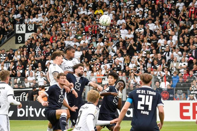 Robin Koch (Eintracht Frankfurt 4) erzielt das Tor zum 0:2 21.08.2026 ¢ Fussball ¢ SC St. Tönis vs Eintracht Frankfurt, Grotenburg-Stadion, Krefeld, DFB DFL REGULATIONS PROHIBIT ANY USE OF PHOTOGRAPHS AS IMAGE SEQUENCES AND OR QUASI-VIDEO *** Robin Koch of Eintracht Frankfurt scores the goal to make it 0-2 on August 21, 2026 ¢ Soccer ¢ SC St. Tönis vs. Eintracht Frankfurt, Grotenburg Stadium, Krefeld, DFB and DFL regulations prohibit any use of photographs as image sequences and or quasi-video Copyright: xpepphotox xSaschaxWeizx pep00321, pep_20260821_hm