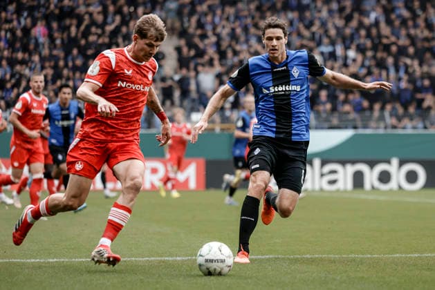 21.08.2026, xhettx, Fussball DFB Pokal 1.Runde, SV Waldhof Mannheim - 1.FC Kaiserslautern v.l. Maximilian Thalhammer (SV Waldhof Mannheim, 8) kommt nicht rechtzeitig an den Ball (DFL DFB REGULATIONS PROHIBIT ANY USE OF PHOTOGRAPHS as IMAGE SEQUENCES and or QUASI-VIDEO) *** August 21, 2026, xhettx, Soccer DFB Cup 1st Round, SV Waldhof Mannheim 1 FC Kaiserslautern v l Maximilian Thalhammer SV Waldhof Mannheim, 8 doesn’t get to the ball in time DFL DFB REGULATIONS PROHIBIT ANY USE OF PHOTOGRAPHS as IMAGE SEQUENCES and or QUASI-VIDEO
