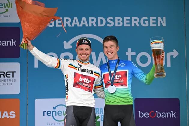 Sport Bilder des Tages Belgian Lionel Taminiaux and Belgian Jenno Berckmoes of Lotto-Intermarche celebrate on the podium of stage three of the Renewi Tour multi-stage cycling race, from Celles to Geraardsbergen (182 km) on Friday 21 August 2026. The five-day race takes place from 19 to 23 08. DAVIDxPINTENS  x183922178x