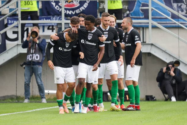 21.08.2026, xgrfx, Fussball DFB Pokal 1.Runde, Preußen Münster - Karlsruher SC v.l. Tor, Montell Ndikom zum 1:0 (Preußen Münster) (DFL DFB REGULATIONS PROHIBIT ANY USE OF PHOTOGRAPHS as IMAGE SEQUENCES and or QUASI-VIDEO) Münster *** August 21, 2026, xgrfx, Soccer DFB Cup 1st Round, Preußen Münster vs. Karlsruher SC, goal, Montell Ndikom scores the 1–0 goal for Preußen Münster. DFL and DFB regulations prohibit any use of photographs as image sequences and or quasi-video. Münster