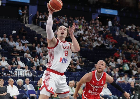 Basketball, Herren, Supercup, DBB,TurkishAirlines SUPERCUP, Barclays Arena,Tuerkei (TUR) gegen Croatia (CRO) *** Basketball, Men s, Super Cup, DBB, Turkish Airlines Super Cup, Barclays Arena, Turkey (TUR) vs. Croatia (CRO)