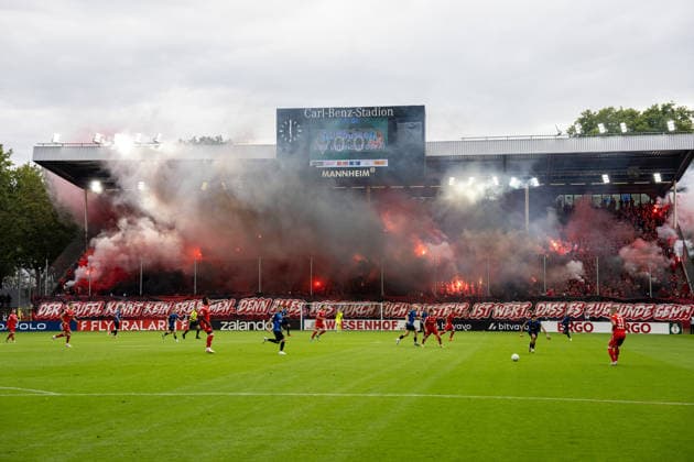 21.08.2026, xdaymx, Fussball DFB Pokal 1.Runde, SV Waldhof Mannheim - 1.FC Kaiserslautern. Die Fans des 1.FC Kaiserslautern mit einem zweiten Teil der Choreografie (DFL DFB REGULATIONS PROHIBIT ANY USE OF PHOTOGRAPHS as IMAGE SEQUENCES and or QUASI-VIDEO) Mannheim *** August 21, 2026, xdaymx, Soccer DFB Cup First Round, SV Waldhof Mannheim 1 FC Kaiserslautern The fans of 1 FC Kaiserslautern performing the second part of their choreography. DFL and DFB regulations prohibit any use of photographs as image sequences and or quasi-video. Mannheim