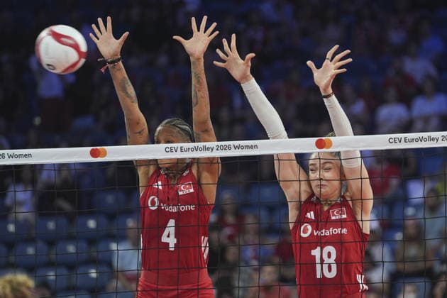 Turkiye v Latvia - CEV EuroVolley 2026 ISTANBUL, TURKIYE - AUGUST 21: Melissa Vargas (4) and Zehra Gunes (18) of Turkiye in action during the CEV Women s European Volleyball Championship Group A match between Turkiye and Latvia at Sinan Erdem Dome in Istanbul, Turkiye on August 21, 2026. Beyza Comert Anadolu Istanbul Turkey. Editorial use only. Please get in touch for any other usage.  Copyright: x2026xAnadoluxBeyzaxComertx