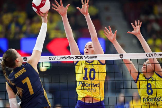 GOTHENBURG, SWEDEN 20260821 Sweden s Isabelle Haak (10) and lma Olofsson (8) in action during the women s EuroVolley 2026 European Championship, EM, Europameisterschaft pool D match between Sweden and Montenegro at Scandinavium arena in Gothenburg, Sweden, on Aug. 21, 2026. GÖTEBORG SWEDEN x9200x *** GOTHENBURG, SWEDEN Aug. 21, 2026: Sweden’s Isabelle Haak (10) and Lma Olofsson (8) in action during the Women’s EuroVolley 2026 European Championship Pool D match between Sweden and Montenegro at the Scandinavium Arena in Gothenburg, Sweden, on Aug. 21, 2026 GOTHENBURG, SWEDEN x9200x  Copyright: xAdamxIhse TTx SWEDEN EUROVOLLEY SWEDEN-MONTENEGRO