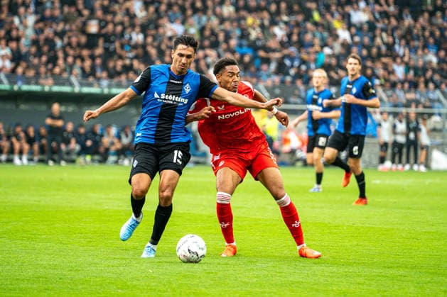 21.08.2026, xdaymx, Fussball DFB Pokal 1.Runde, SV Waldhof Mannheim - 1.FC Kaiserslautern. vl. Thierry Tazemeta (FCK) im Zweikampf gegen Claudio Kammerknecht (SVW). (DFL DFB REGULATIONS PROHIBIT ANY USE OF PHOTOGRAPHS as IMAGE SEQUENCES and or QUASI-VIDEO) Mannheim *** August 21, 2026, xdaymx, Soccer DFB Cup First Round, SV Waldhof Mannheim 1 FC Kaiserslautern, with Thierry Tazemeta of FCK in a tackle against Claudio Kammerknecht of SVW. DFL and DFB regulations prohibit any use of photographs as image sequences and or quasi-video. Mannheim