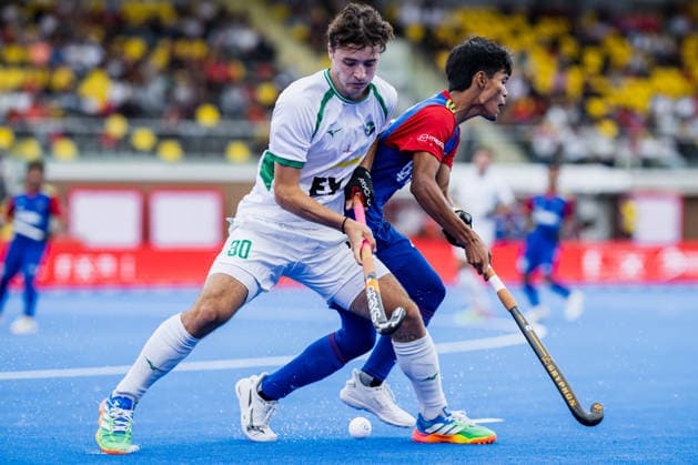 2026 Men s FIH Hockey World Cup, Belfius Hockey Arena, Wavre, Belgium 21 8 2026 Ireland vs Malaysia Ireland s Louis Rowe Player with Malaysia s Azimuddin Kamaruddin Louis Rowe Player with Azimuddin Kamaruddin 21 8 2026  Copyright: xWillxPalmerx WP9_6088 20260821