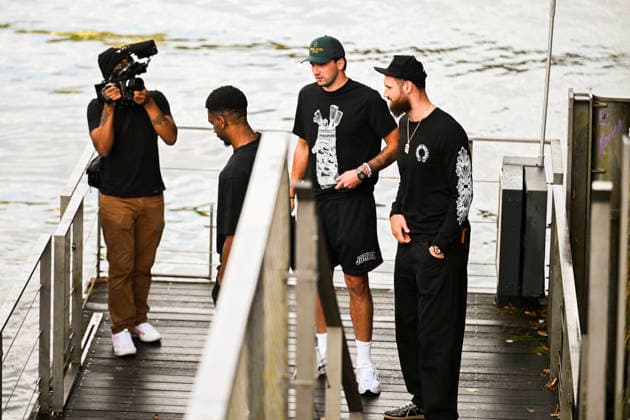 Luka Doncic and Los Angeles Lakers teammates take a sightseeing boat tour in Ljubljana Los Angeles Lakers star Luka Doncic takes his teammates on a sightseeing boat tour of Ljubljana during the team™s visit to the Slovenian capital. Doncic is hosting his Lakers teammates in his hometown as part of a four-day team gathering ahead of the new NBA, Basketball Herren, USA season. The group toured the city by boat, taking in Ljubljana™s historic city centre and landmarks along the Ljubljanica River. ljubljana Slovenia  Copyright: xNikxErikxNeubauerx DSC_2102