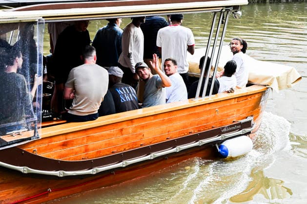 Luka Doncic and Los Angeles Lakers teammates take a sightseeing boat tour in Ljubljana Austin Reaves in Ljubljana Los Angeles Lakers star Luka Doncic takes his teammates on a sightseeing boat tour of Ljubljana during the team™s visit to the Slovenian capital. Doncic is hosting his Lakers teammates in his hometown as part of a four-day team gathering ahead of the new NBA, Basketball Herren, USA season. The group toured the city by boat, taking in Ljubljana™s historic city centre and landmarks along the Ljubljanica River. ljubljana Slovenia  Copyright: xNikxErikxNeubauerx DSC_2569 2