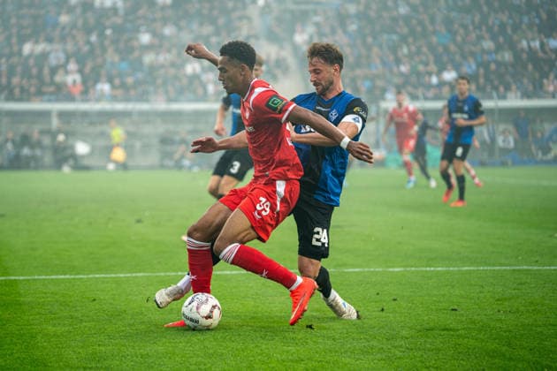 21.08.2026, xdaymx, Fussball DFB Pokal 1.Runde, SV Waldhof Mannheim - 1.FC Kaiserslautern. vl. Thierry Tazemeta (FCK) im Zweikampf gegen Lukas Klünter (SVW). (DFL DFB REGULATIONS PROHIBIT ANY USE OF PHOTOGRAPHS as IMAGE SEQUENCES and or QUASI-VIDEO) Mannheim *** August 21, 2026, xdaymx, Soccer DFB Cup First Round, SV Waldhof Mannheim 1 FC Kaiserslautern, with Thierry Tazemeta of FCK in a tackle against Lukas Klünter of SVW. DFL and DFB regulations prohibit any use of photographs as image sequences and or quasi-video. Mannheim