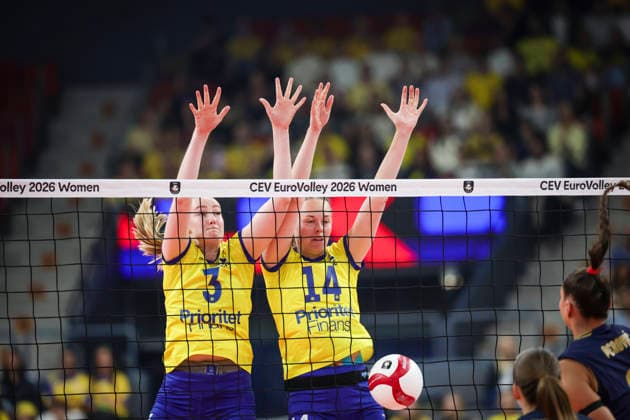 GOTHENBURG, SWEDEN 20260821 Sweden s Linda Andersson (left) and Hanna Hellvig in action during the women s EuroVolley 2026 European Championship, EM, Europameisterschaft pool D match between Sweden and Montenegro at Scandinavium arena in Gothenburg, Sweden, on Aug. 21, 2026. GÖTEBORG SWEDEN x9200x *** GOTHENBURG, SWEDEN Aug. 21, 2026 — Sweden’s Linda Andersson (left) and Hanna Hellvig in action during the Women’s EuroVolley 2026 European Championship Pool D match between Sweden and Montenegro at the Scandinavium Arena in Gothenburg, Sweden, on Aug. 21, 2026 GOTHENBURG, SWEDEN x9200x  Copyright: xAdamxIhse TTx SWEDEN EUROVOLLEY SWEDEN-MONTENEGRO