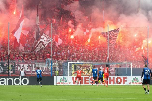 Fußball DFB-Pokal 2026 27, 1. Runde: Waldhof Mannheim gegen 1. FC Kaiserslautern***Gute Torchance für Kaiserslautern *** Soccer: 2026-27 DFB Cup, First Round: Waldhof Mannheim vs. 1. FC Kaiserslautern***Good scoring chance for Kaiserslautern Copyright: xUdoxHerrmannx