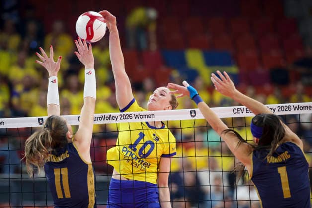 GOTHENBURG, SWEDEN 20260821 Sweden s Isabelle Haak (10) in action during the women s EuroVolley 2026 European Championship, EM, Europameisterschaft pool D match between Sweden and Montenegro at Scandinavium arena in Gothenburg, Sweden, on Aug. 21, 2026. GÖTEBORG SWEDEN x9200x *** GOTHENBURG, SWEDEN Aug. 21, 2026 — Sweden’s Isabelle Haak, No. 10, in action during the Women’s EuroVolley 2026 European Championship Pool D match between Sweden and Montenegro at the Scandinavium Arena in Gothenburg, Sweden, on Aug. 21, 2026 GOTHENBURG, SWEDEN x9200x  Copyright: xAdamxIhse TTx SWEDEN EUROVOLLEY SWEDEN-MONTENEGRO