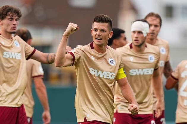 21.08.2026, xydrx, Fußball, DFB Pokal, SC Preußen Münster - Karlsruher SC, Saison 2026 2027, LVM-Preußenstadion: Torjubel nach dem Tor zum 1:1 für den Karlsruher SC durch Torschütze Marvin Wanitzek (Karlsruher SC, 10) DFB regulations prohibit any use of photographs as image sequences and or quasi-video. *** August 21, 2026, xydrx, Soccer, DFB Cup, SC Preußen Münster vs. Karlsruher SC, 2026–2027 season, LVM Preußenstadion: Celebration after Karlsruher SC’s 1–1 goal scored by Marvin Wanitzek, Karlsruher SC. Note: DFB regulations prohibit any use of photographs as image sequences and or quasi-video. Copyright: HMBxMedia YannisxDreimann