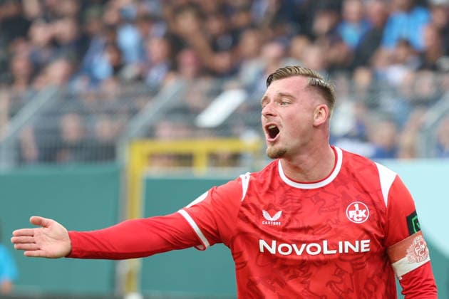 21.08.2026, xrekx, Fussball DFB Pokal 1.Runde, SV Waldhof Mannheim - 1.FC Kaiserslautern v.l. Marlon Ritter (1.FC Kaiserslautern) gibt Anweisungen, gestikuliert, mit den Armen gestikulieren gives instructions, gesticulate (DFL DFB REGULATIONS PROHIBIT ANY USE OF PHOTOGRAPHS as IMAGE SEQUENCES and or QUASI-VIDEO) Mannheim *** August 21, 2026, xrekx, Soccer DFB Cup 1st Round, SV Waldhof Mannheim vs. 1. FC Kaiserslautern, Marlon Ritter, 1. FC Kaiserslautern gives instructions, gesticulates, gestures with his arms, gesticulates DFL DFB REGULATIONS PROHIBIT ANY USE OF PHOTOGRAPHS as IMAGE SEQUENCES and or QUASI-VIDEO Mannheim