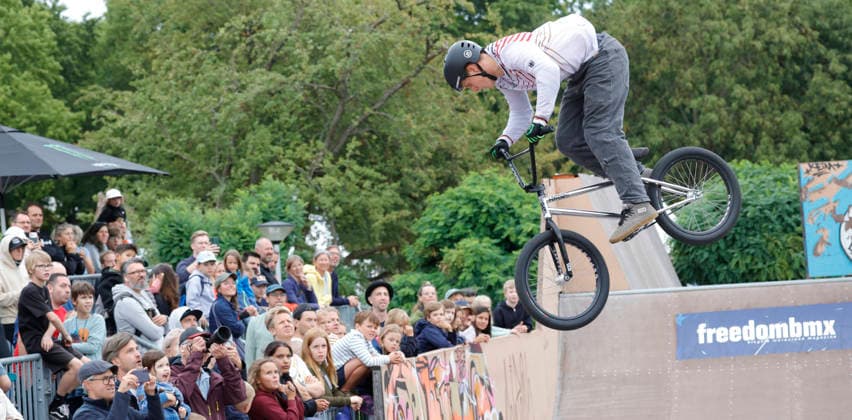21.08.2026 Qualifikation Männer bei der BMX Freestyle Park Europameisterschaft in Darmstadt Bürgerpark Ausrichter VC Darmstadt 21.-23.8.26 hier Lars Kindermann (GER) während Wettkampf Darmstadt Hessen Deutschland *** August 21, 2026 Men s Qualifying Round at the BMX Freestyle Park European Championships in Darmstadt s Bürgerpark, hosted by VC Darmstadt, August 21–23, 2026. Pictured here: Lars Kindermann (GER) during the competition in Darmstadt, Hesse, Germany