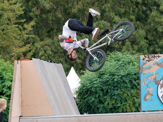 21.08.2026 Qualifikation Männer bei der BMX Freestyle Park Europameisterschaft in Darmstadt Bürgerpark Ausrichter VC Darmstadt 21.-23.8.26 hier Jordan Clark (GBR) während Wettkampf Darmstadt Hessen Deutschland *** August 21, 2026 Men s Qualifying Round at the BMX Freestyle Park European Championships in Darmstadt s Bürgerpark, hosted by VC Darmstadt, August 21–23, 2026. Pictured here is Jordan Clark (GBR) during the competition in Darmstadt, Hesse, Germany.