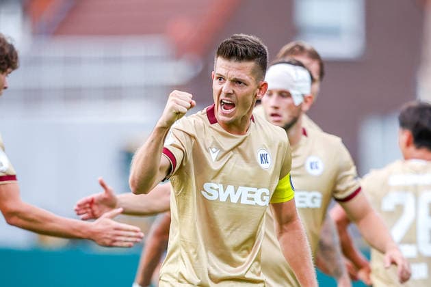 2026.08.21, xkwix, Fußball, DFB-Pokal, Preußen Münster - Karlsruher SC, LVM-Preußenstadion, 1.Runde, Saison 2026 2027: Torjubel schreiend von Marvin Wanitzek (Karlsruher SC 10) nach Tor zum 1:1 DFB regulations prohibit any use of photographs as image sequences and or quasi-video. Photo: xKamilxWilkowskixPressefotoKochx Nordrhein-Westfalen Deutschland *** August 21, 2026, xkwix, Soccer, DFB Cup, Preußen Münster vs. Karlsruher SC, LVM Preußenstadion, Round 1, 2026–2027 season: Marvin Wanitzek of Karlsruher SC 10 celebrates by shouting after scoring the 1–1 goal. DFB regulations prohibit any use of photographs as image sequences and or quasi-video. Photo: xKamilxWilkowskixPressefotoKochx, North Rhine-Westphalia, Germany