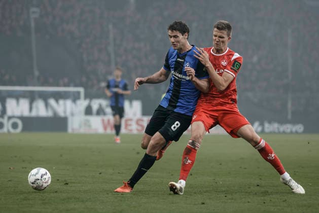 21.08.2026, xhettx, Fussball DFB Pokal 1.Runde, SV Waldhof Mannheim - 1.FC Kaiserslautern v.l. Maximilian Thalhammer (SV Waldhof Mannheim, 8) im Zweikampf mit Fabian Kunze (1. FC Kaiserslautern, 6) (DFL DFB REGULATIONS PROHIBIT ANY USE OF PHOTOGRAPHS as IMAGE SEQUENCES and or QUASI-VIDEO) *** August 21, 2026, xhettx, Soccer DFB Cup 1st Round, SV Waldhof Mannheim 1 vs. FC Kaiserslautern, Maximilian Thalhammer (SV Waldhof Mannheim) in a tackle with Fabian Kunze (FC Kaiserslautern), 6 DFL and DFB regulations prohibit any use of photographs as image sequences and or quasi-video