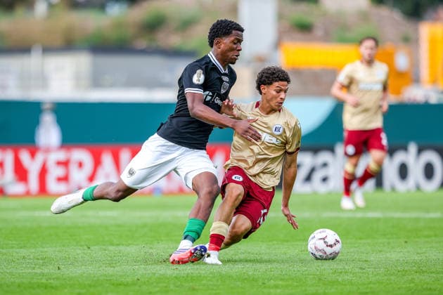 2026.08.21, xkwix, Fußball, DFB-Pokal, Preußen Münster - Karlsruher SC, LVM-Preußenstadion, 1.Runde, Saison 2026 2027: Wesley Adeh (Preussen Muenster 6) im Zweikampf gegen Louey Ben Farhat (Karlsruher SC 19) DFB regulations prohibit any use of photographs as image sequences and or quasi-video. Photo: xKamilxWilkowskixPressefotoKochx Nordrhein-Westfalen Deutschland *** August 21, 2026, xkwix, Soccer, DFB Cup, Preußen Münster vs. Karlsruher SC, LVM Preußenstadion, Round 1, 2026–2027 season: Wesley Adeh of Preußen Münster (No. 6) in a tackle against Louey Ben Farhat of Karlsruher SC (No. 19). DFB regulations prohibit any use of photographs as image sequences and or quasi-video. Photo: xKamilxWilkowskixPressefotoKochx, North Rhine-Westphalia, Germany