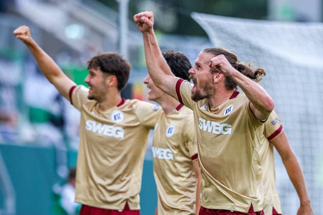 2026.08.21, xkwix, Fußball, DFB-Pokal, Preußen Münster - Karlsruher SC, LVM-Preußenstadion, 1.Runde, Saison 2026 2027: Torjubel vom Torschuetzen zum 1:2 Sebastian Jung (Karlsruher SC 2) DFB regulations prohibit any use of photographs as image sequences and or quasi-video. Photo: xKamilxWilkowskixPressefotoKochx Nordrhein-Westfalen Deutschland *** August 21, 2026, xkwix, Soccer, DFB Cup, Preußen Münster vs. Karlsruher SC, LVM Preußenstadion, Round 1, 2026–2027 season. Goal celebration by goal scorer Sebastian Jung (1–2) of Karlsruher SC. 2. DFB regulations prohibit any use of photographs as image sequences and or quasi-video. Photo: xKamilxWilkowskixPressefotoKochx, North Rhine-Westphalia, Germany