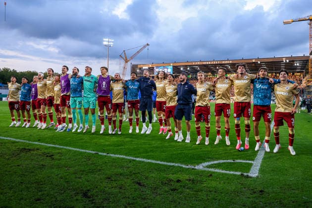 2026.08.21, xkwix, Fußball, DFB-Pokal, Preußen Münster - Karlsruher SC, LVM-Preußenstadion, 1.Runde, Saison 2026 2027: Die Gastmannschaft vom KSC laesst sicht nach dem Sieg feiern DFB regulations prohibit any use of photographs as image sequences and or quasi-video. Photo: xKamilxWilkowskixPressefotoKochx Nordrhein-Westfalen Deutschland *** August 21, 2026, xkwix, Soccer, DFB Cup, Preußen Münster vs. Karlsruher SC, LVM Preußenstadion, 1st Round, 2026–2027 Season: The visiting KSC team celebrates after their victory. DFB regulations prohibit any use of photographs as image sequences and or quasi-video. Photo: xKamilxWilkowskixPressefotoKochx, North Rhine-Westphalia, Germany