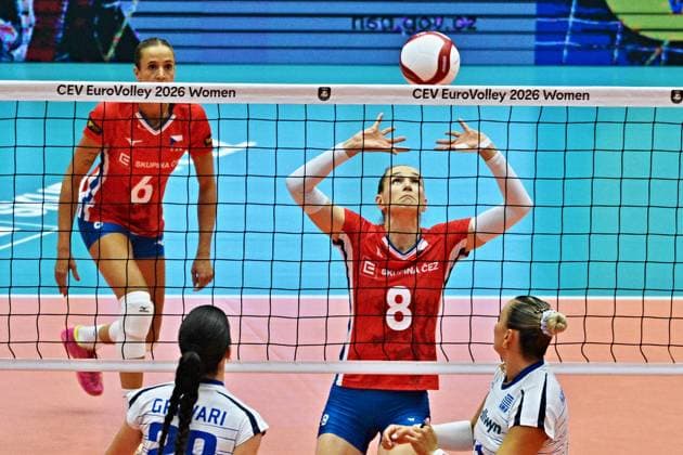 Ela Koulisiani of Greece, center, in action during the Women s European Volleyball Championships Group B match Czech Republic vs Greece, on August 21, 2026, in Brno, Czech Republic. (CTKxPhoto PatrikxUhlir) CTKPhotoP2026082106744  CTKPhotoP2026082106744