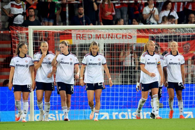 21.08.2026, GER Deutschland, Fussball, 1.Fussballbundesliga, Frauen, 2026 2027, Alte Foersterei, 1.FC Union vs. Bayern Muenchen 1:4 , Bayern Muenchen-Spielerkreis 1. Liga: DFB DFL regulations prohibit any use of photographs as image sequences and or quasi-video) Berlin Stadion Alte Foersterei Berlin Deutschland *** August 21, 2026, GER Germany, Soccer, 1st Bundesliga, Women, 2026–2027, Alte Foersterei, 1. FC Union vs. Bayern Munich 1–4, Bayern Munich players’ circle, 1st League, DFB DFL regulations prohibit any use of photographs as image sequences and or quasi-video, Berlin, Alte Foersterei Stadium, Berlin, Germany Copyright: xNordphotox xEnglerx