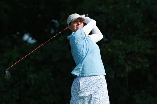 8th U.S Senior Women s Open ANN ARBOR, MICHIGAN - AUGUST 21: Joellyn Crooks of the United States plays her tee shot on the 12th hole during the second round of the 8th U.S Senior Women s Open at the Barton Hills County Club in Ann Arbor, MI, USA Friday, August 21, 2026. Ann Arbor Michigan United States  Copyright: xJorgexLemusx originalFilename:lemus-8thussen260821_npC0G.jpg