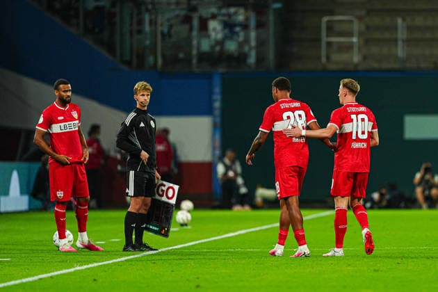 Nikolas Nartey (VfB Stuttgart, 28) wird wegen Verletzung ausgewechselt GER, FC Hansa Rostock vs. VfB Stuttgart, Fußball, DFB-Pokal, 1. Runde, Saison 2026 2027, 21.08.2026 GER, FC Hansa Rostock vs. VfB Stuttgart, Fußball, DFB-Pokal, 1. Runde, Saison 2026 2027, 21.08.2026 Rostock *** Nikolas Nartey (VfB Stuttgart), 28, is substituted due to injury GER, FC Hansa Rostock vs. VfB Stuttgart, Soccer, DFB Cup, 1st Round, 2026–2027 Season, August 21, 2026, GER, FC Hansa Rostock vs. VfB Stuttgart, Soccer, DFB Cup, 1st Round, 2026–2027 Season, August 21, 2026, Rostock Copyright: xEibner-Pressefoto MarcelxvonxFehrnx EP_MFN