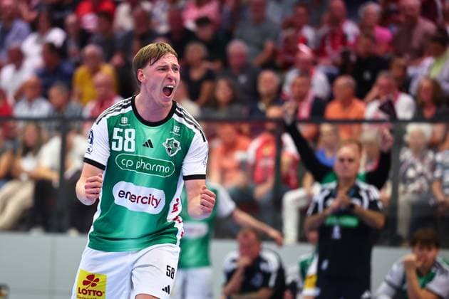 Daniel Weber (TSV Hannover-Burgdorf, 58) jubelt GER, TuS Ferndorf vs TSV Hannover-Burgdorf, Handball, DHB-Pokal, 1. Runde, Spielzeit 2026 2027, 21.08.2026 GER, TuS Ferndorf vs TSV Hannover-Burgdorf, Handball, DHB-Pokal, 1. Runde, Spielzeit 2026 2027, 21.08.2026 Kreuztal *** Daniel Weber of TSV Hannover Burgdorf, 58, celebrates GER, TuS Ferndorf vs. TSV Hannover Burgdorf, Handball, DHB Cup, 1st Round, 2026–2027 season, August 21, 2026, GER, TuS Ferndorf vs. TSV Hannover Burgdorf, Handball, DHB Cup, Round 1, 2026–2027 Season, August 21, 2026, Kreuztal Copyright: xEibner-Pressefoto RenexWeissx EP_RWS