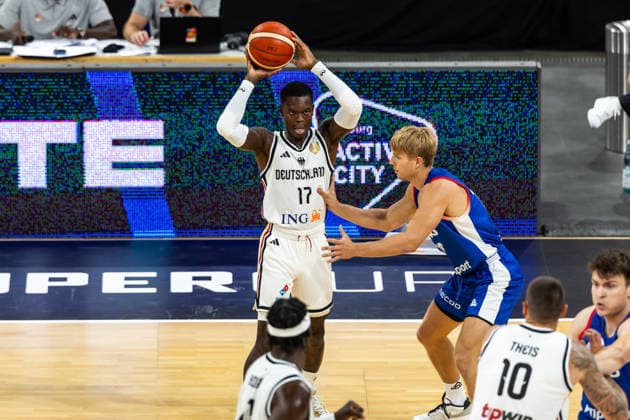21.08.2026, GER, Turkish Airlines Supercup 2026, Hamburg, Deutschland-Tschechien Dennis Schroeder ( 17 Deutschland) Hamburg Barclays Arena Hamburg Deutschland *** August 21, 2026, GER, 2026 Turkish Airlines Super Cup, Hamburg, Germany, Czech Republic, Dennis Schroeder 17, Germany, Hamburg, Barclays Arena, Hamburg, Germany