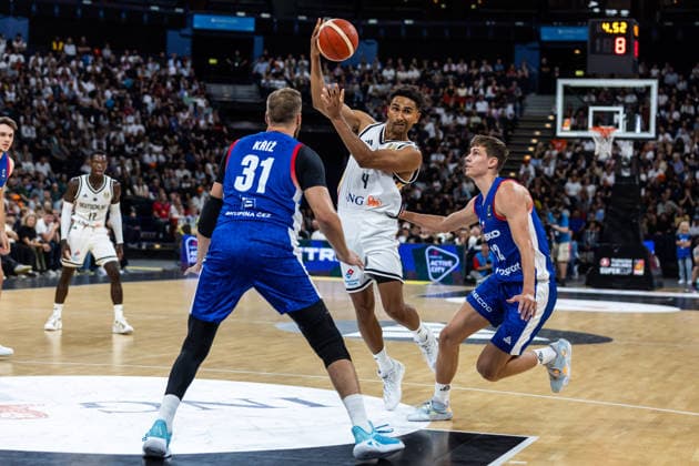 21.08.2026, GER, Turkish Airlines Supercup 2026, Hamburg, Deutschland-Tschechien Maodo Lo (Deutschland, 4), Martin Kriz (Tschechien, 31) Hamburg Barclays Arena Hamburg Deutschland *** August 21, 2026, GER, 2026 Turkish Airlines Super Cup, Hamburg, Germany vs. Czech Republic Maodo Lo (Germany), 4, Martin Kriz (Czech Republic), 31 Hamburg Barclays Arena, Hamburg, Germany