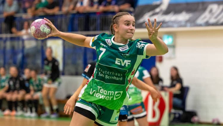 Lea Watzl (Frisch Auf! Göppingen, 07) beim Wurf. ESV 1927 Regensburg vs. Frisch Auf! Goeppingen, Handball, DHB-Pokal Damen, Saison 2026 2027, 1. Runde, 21.08.2026 ESV 1927 Regensburg vs. Frisch Auf! Goeppingen, Handball, DHB-Pokal Damen, Saison 2026 2027, 1. Runde, 21.08.2026 Regensburg *** Lea Watzl, Frisch Auf Göppingen, No. 7 taking a shot in the match between ESV 1927 Regensburg and Frisch Auf Göppingen, Handball, DHB Women s Cup, 2026–2027 season, Round 1, August 21, 2026 ESV 1927 Regensburg vs. Frisch Auf Göppingen, Handball, DHB Women’s Cup, 2026–2027 season, Round 1, August 21, 2026 Regensburg Copyright: xEibner-Pressefoto ArdanxFuessmanx EP_AFN