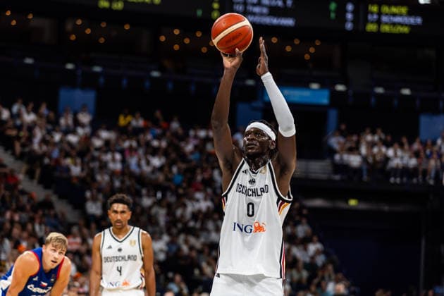 21.08.2026, GER, Turkish Airlines Supercup 2026, Hamburg, Deutschland-Tschechien Isaac Bonga (Deutschland, 0) bei einem Freiwurf Hamburg Barclays Arena Hamburg Deutschland *** August 21, 2026, GER, 2026 Turkish Airlines Super Cup, Hamburg, Germany vs. Czech Republic, Isaac Bonga (Germany), 0 on a free throw, Hamburg Barclays Arena, Hamburg, Germany