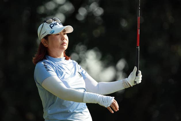 8th U.S Senior Women s Open ANN ARBOR, MICHIGAN - AUGUST 21: Mikino Kubo of Japan follows her shot from the 4th tee during the second round of the 8th U.S Senior Women s Open at the Barton Hills County Club in Ann Arbor, MI, USA Friday, August 21, 2026. Ann Arbor Michigan United States  Copyright: xAmyxLemusx originalFilename:lemus-8thussen260821_npKah.jpg
