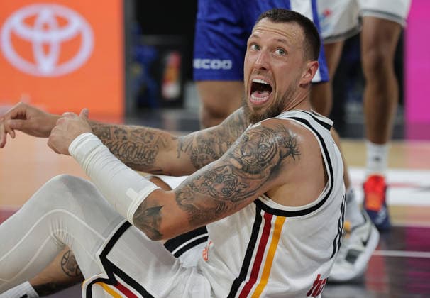Daniel Theis (GER) Basketball, Herren, Supercup, DBB,TurkishAirlines SUPERCUP, Barclays Arena,Tuerkei (TUR) gegen Tschechische (CZE) Republik *** Daniel Theis GER Basketball, Men s, Super Cup, DBB, Turkish Airlines Super Cup, Barclays Arena, Turkey (TUR) vs. Czech Republic (CZE)