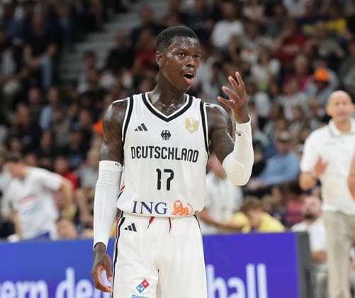 Dennis Schroeder (GER) Basketball, Herren, Supercup, DBB,TurkishAirlines SUPERCUP, Barclays Arena,Tuerkei (TUR) gegen Tschechische (CZE) Republik *** Dennis Schroeder GER Basketball, Men s, Super Cup, DBB, Turkish Airlines Super Cup, Barclays Arena, Turkey (TUR) vs. Czech Republic (CZE)