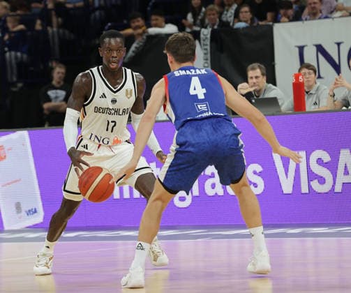 Dennis Schroeder (GER) Basketball, Herren, Supercup, DBB,TurkishAirlines SUPERCUP, Barclays Arena,Tuerkei (TUR) gegen Tschechische (CZE) Republik *** Dennis Schroeder GER Basketball, Men s, Super Cup, DBB, Turkish Airlines Super Cup, Barclays Arena, Turkey (TUR) vs. Czech Republic (CZE)
