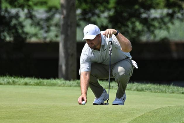 ST. LOUIS, MO - AUGUST 21: Chris Gotterup of the United States sets his ball back on the 7th green getting ready to take his turn to putt during the second round of the PGA, Golf Herren BMW Championship on Friday August 21st, 2026 at Bellerive Country Club in Town and Country, MO (Photo by Rick Ulreich Icon Sportswire) GOLF: AUG 21 PGA BMW Championship EDITORIAL USE ONLY Icon2608215911288