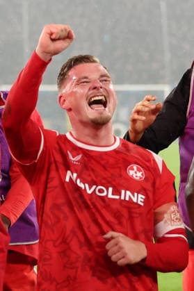 21.08.2026, xrekx, Fussball DFB Pokal 1.Runde, SV Waldhof Mannheim - 1.FC Kaiserslautern v.l. Marlon Ritter (1.FC Kaiserslautern) Mannschaft, Spieler, jubeln nach Spielende, Team, Player, celebrate at the end of the match (DFL DFB REGULATIONS PROHIBIT ANY USE OF PHOTOGRAPHS as IMAGE SEQUENCES and or QUASI-VIDEO) Mannheim *** August 21, 2026, xrekx, Soccer DFB Cup 1st Round, SV Waldhof Mannheim vs. 1. FC Kaiserslautern, Marlon Ritter of 1. FC Kaiserslautern, team, players celebrating after the game, team, players, celebrating at the end of the match. DFL and DFB regulations prohibit any use of photographs as image sequences and or quasi-video. Mannheim